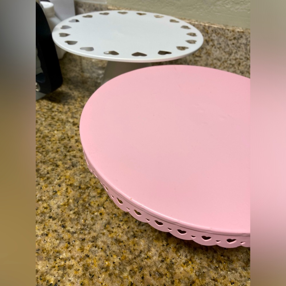 Pink and White Hearts Cake/Cupcake Stand